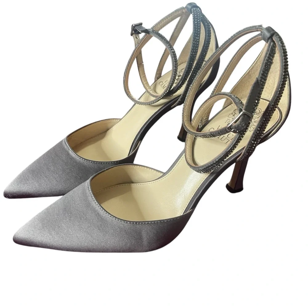 Vince Camuto Ketrinda Size 8.5
Grey Satin - Picture 5 of 16